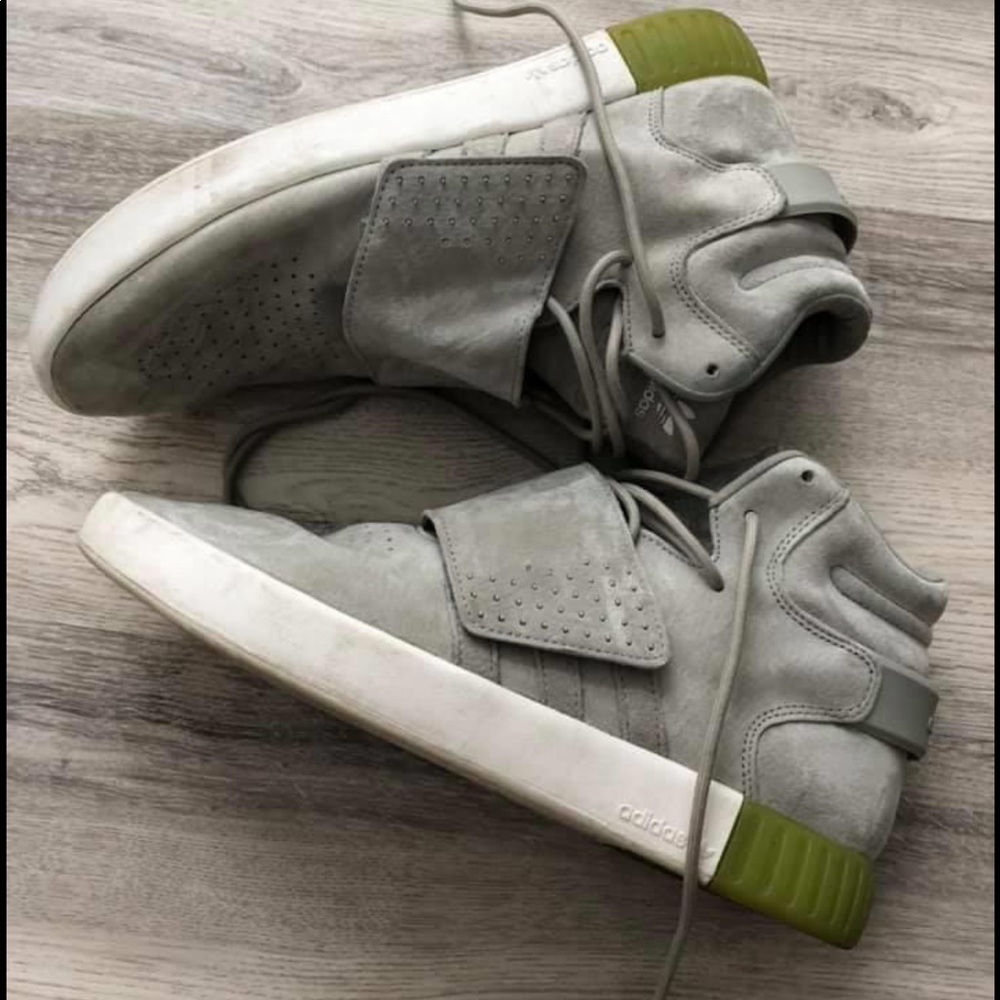 Men’s Adidas 9.5